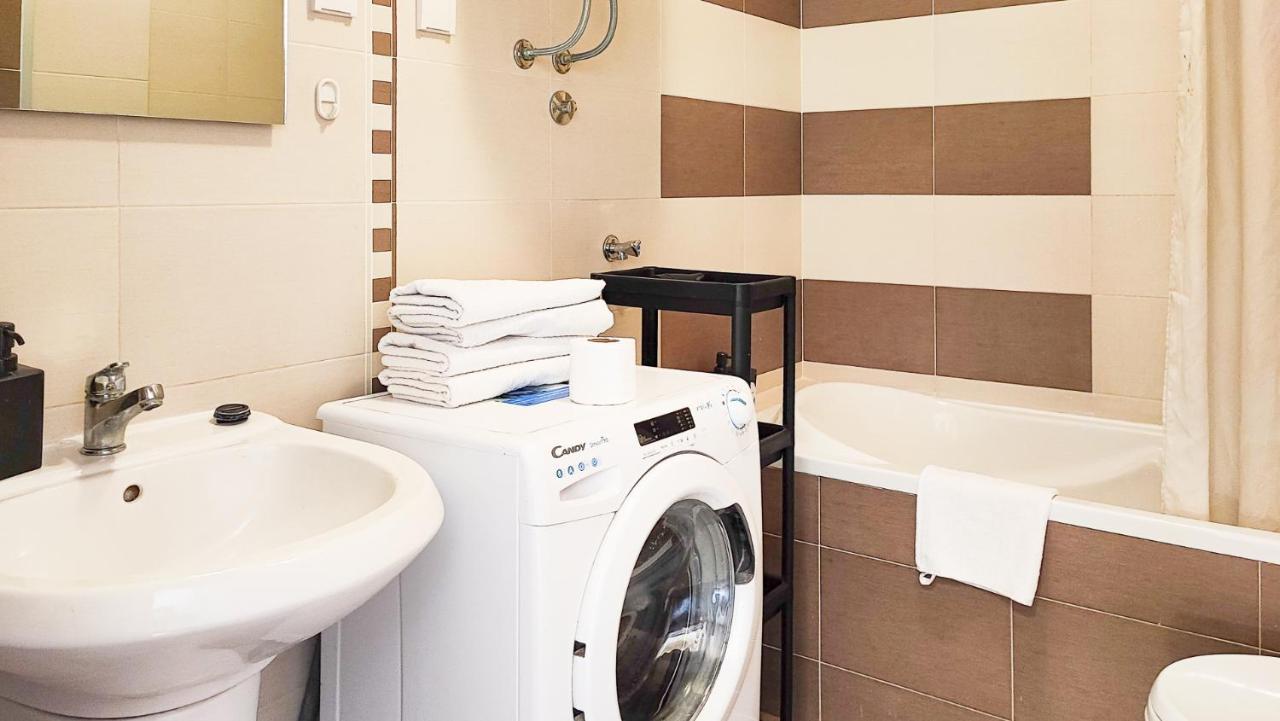 Filinhome Papa Suite 5 Νόβι Σαντ Εξωτερικό φωτογραφία