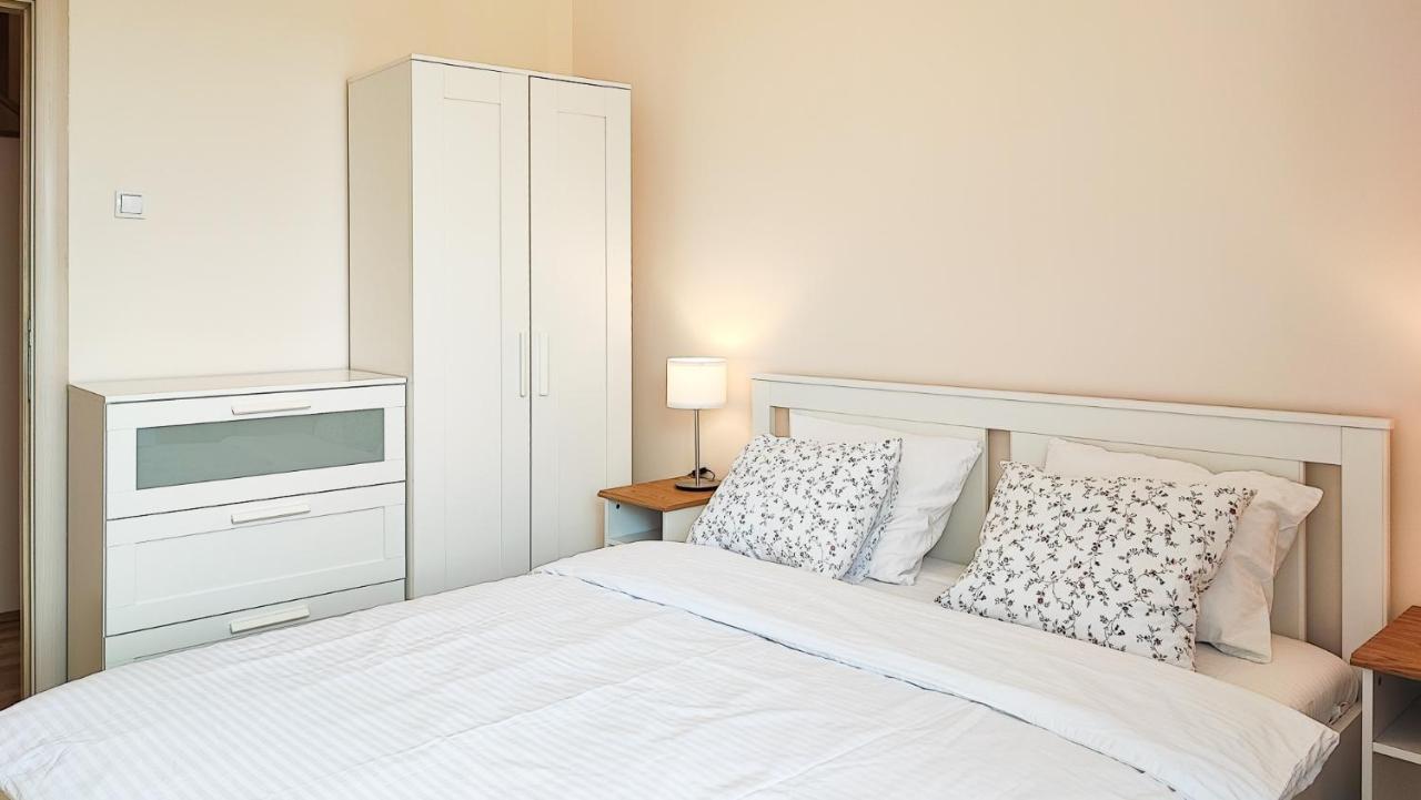 Filinhome Papa Suite 5 Νόβι Σαντ Εξωτερικό φωτογραφία