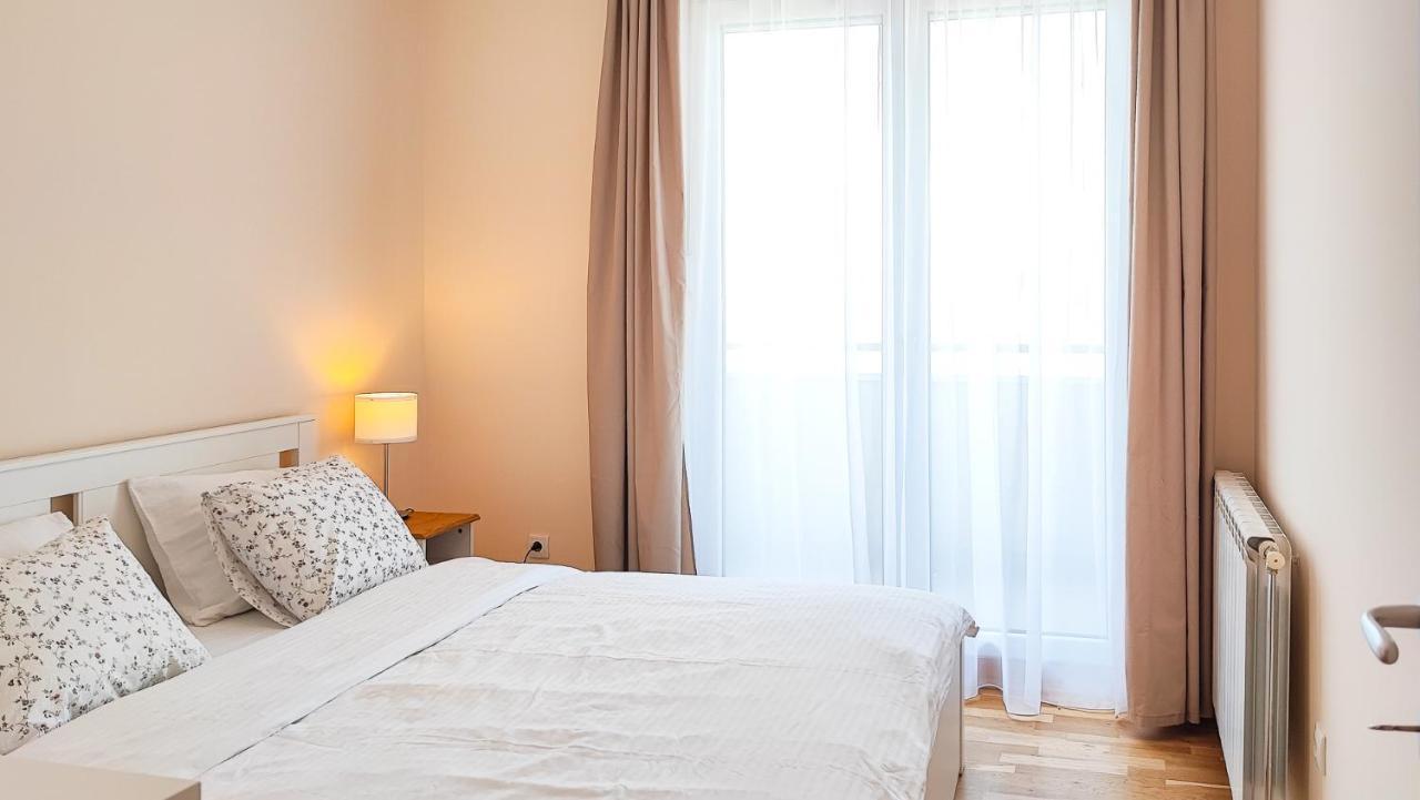 Filinhome Papa Suite 5 Νόβι Σαντ Εξωτερικό φωτογραφία